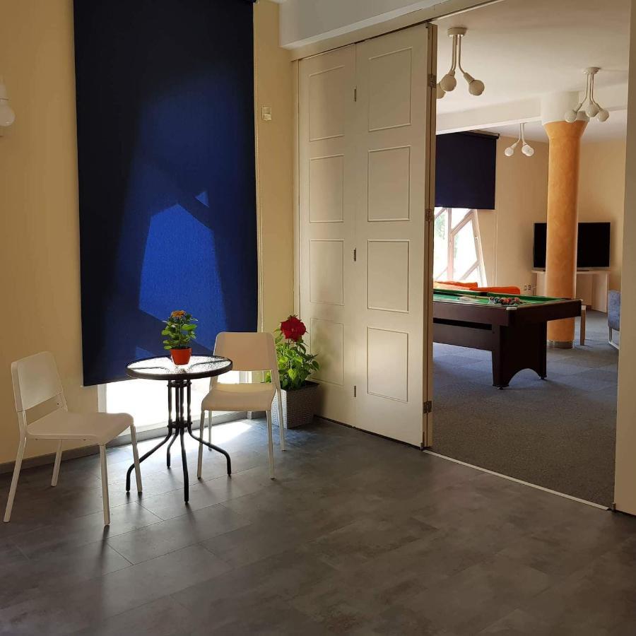 Grantek Ueduelohaz Hotel Балатонлеле Екстериор снимка